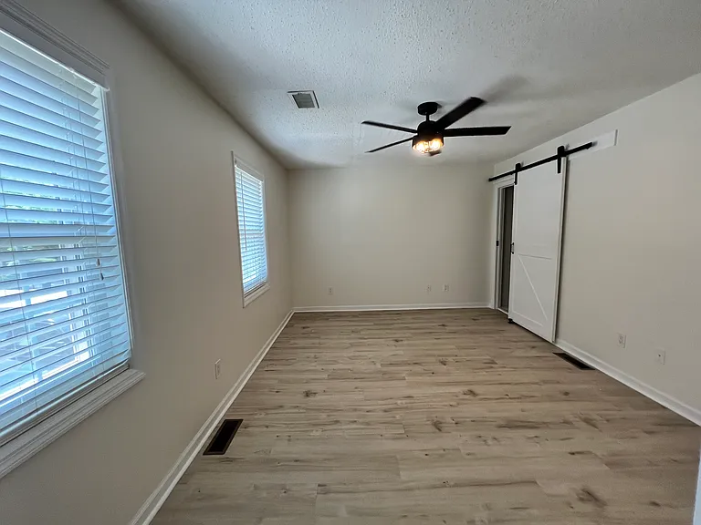 4379 Ivy Glen Way SE — Photo 15