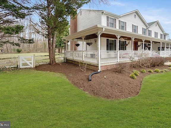 4th image of 2100 Saint Heather Ln