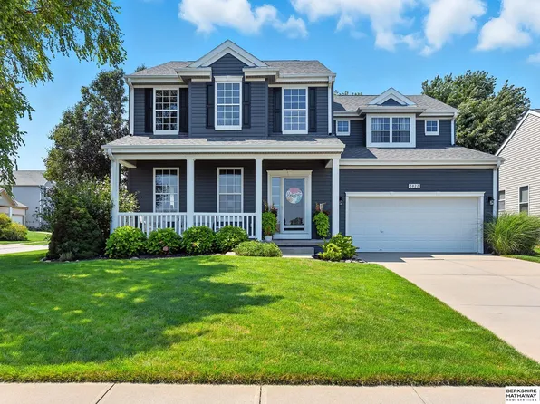 3822 S 189th St, Omaha, NE 68130