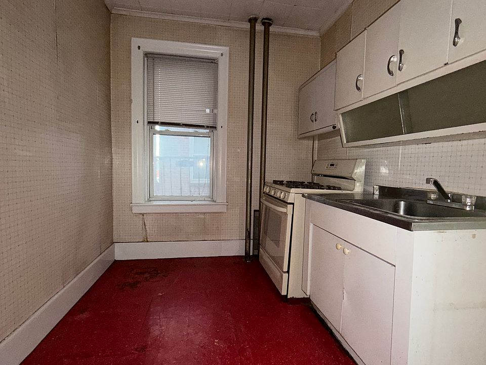 1st image of 37 Sherman Ave #104