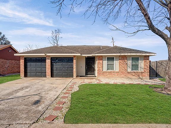 3rd image of 4702 Croker Ridge Rd