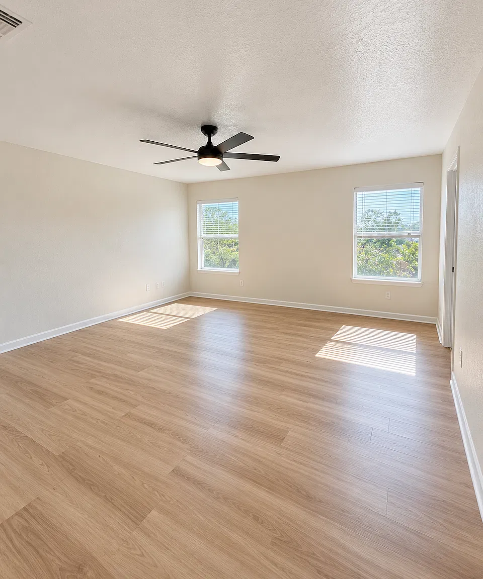 4 bed, 2149 sqft, $1,950 — Photo 3