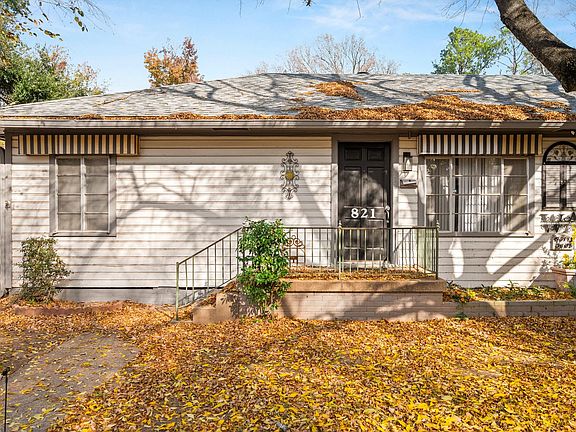 3rd image of 821 Bush Ave