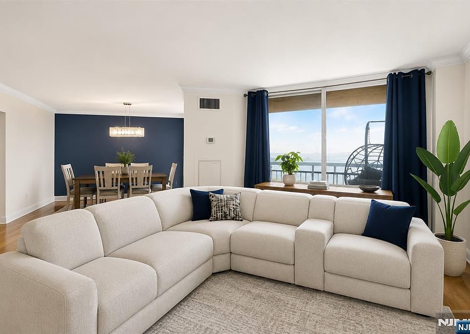 1st image of 1020 Harmon Cove Tower