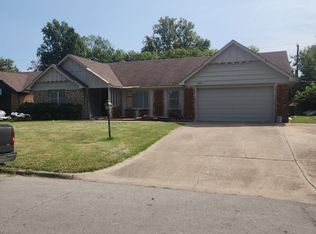 9210 E 39th St, Tulsa, OK 74145