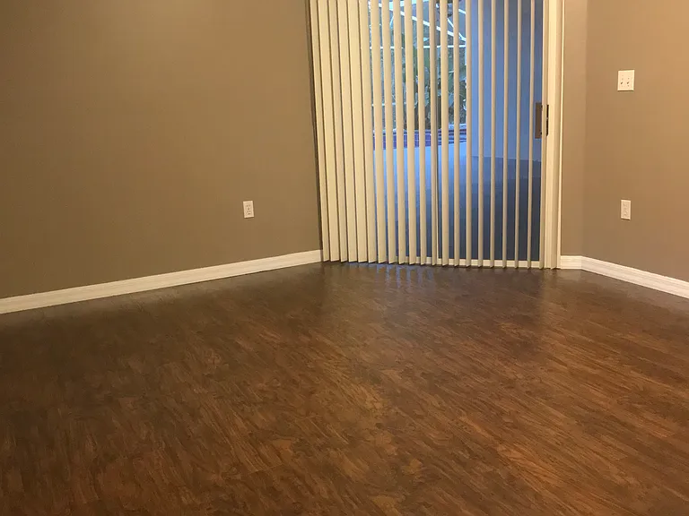906 Thousand Oaks Blvd — Photo 16
