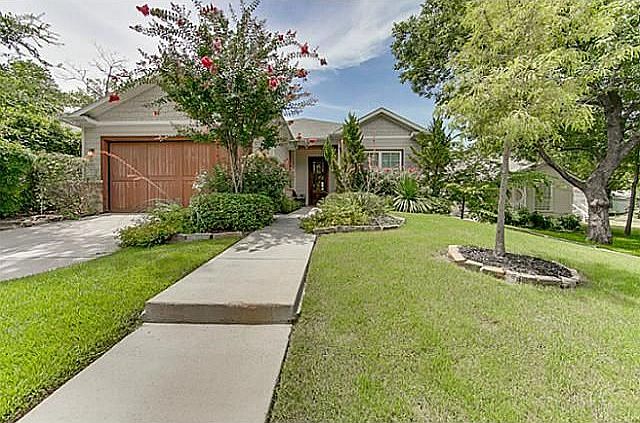 1st image of 8707 Daytonia Ave