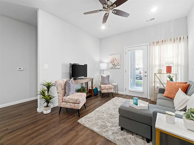 Highview Pointe — Photo 15