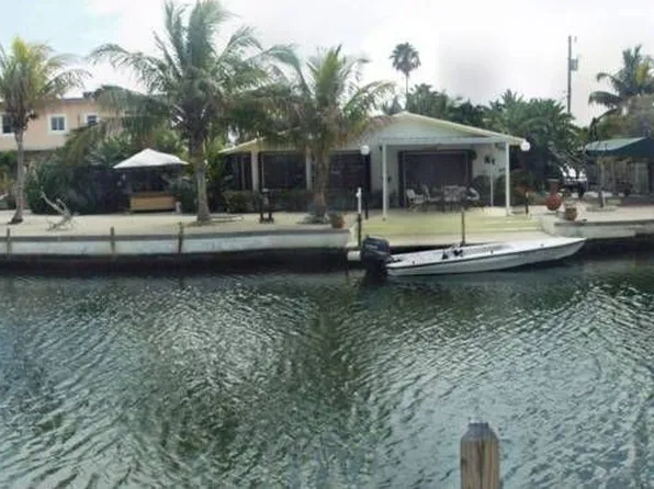 266 Mohawk St, Plantation Key, FL 33036