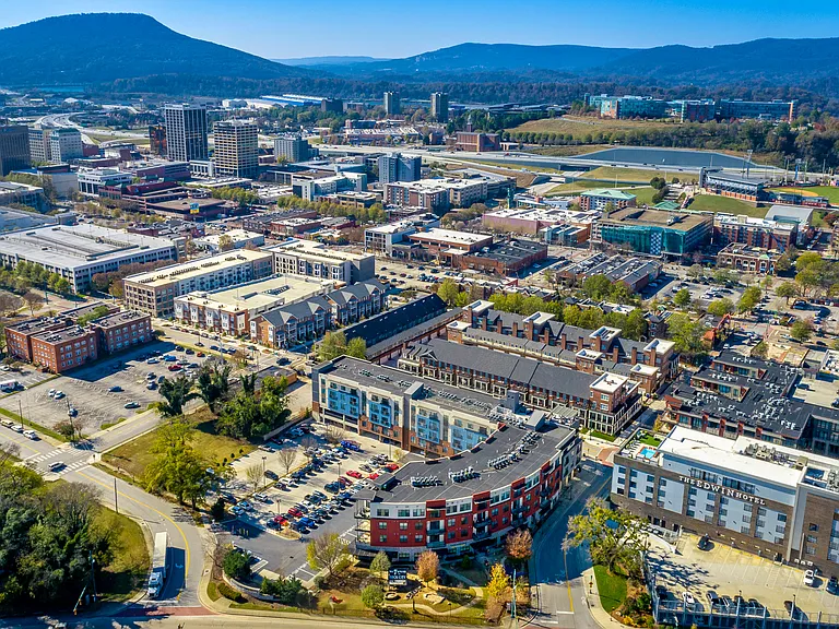 Walnut Commons — Photo 20