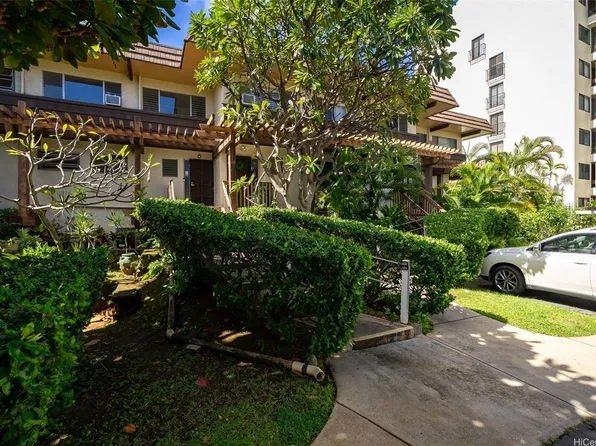 444 Lunalilo Home Rd APT 327, Honolulu, HI 96825