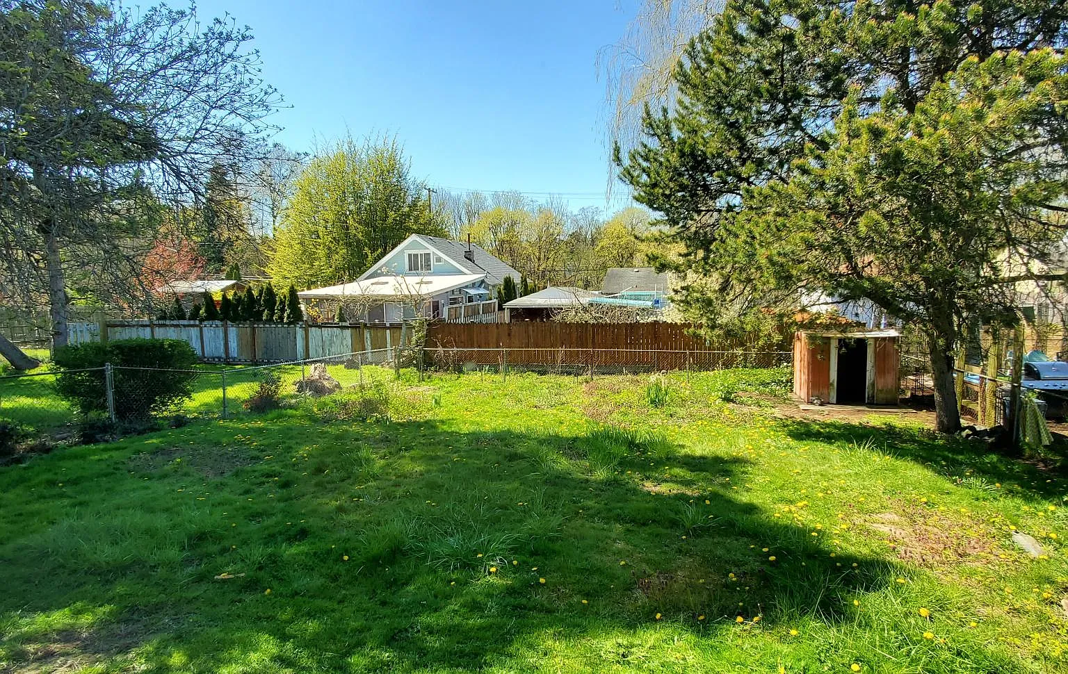 3 bed, 1.5 bath, 1200 sqft, $3,000 — Photo 2