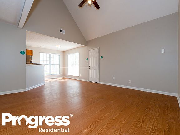 4th image of 1395 Lafayette Sq