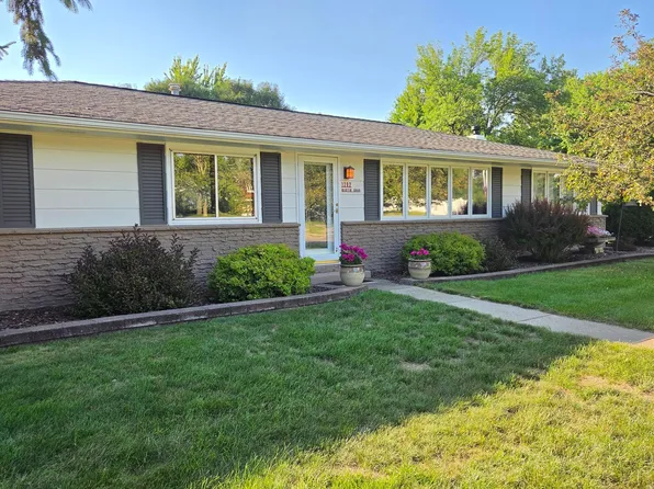 1202 Martin Rd, Albert Lea, MN 56007