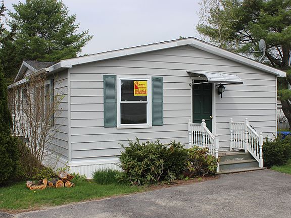 2nd image of 665 Saco St Lot 28