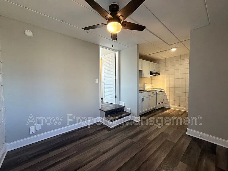 867 N 26th St #203 — Photo 2