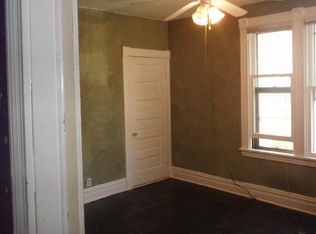 2425 Dupont Ave S, Minneapolis, MN 55405