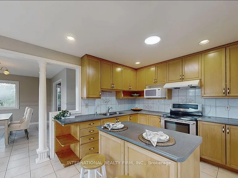 6 English St #2 — Photo 9