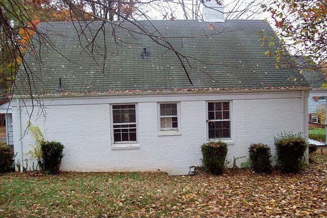 2nd image of 1022 Jefferson Ave