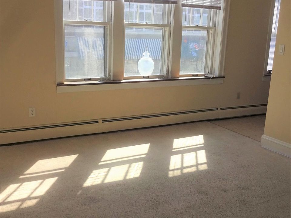 Living room 16x16 with a walk-in-closet (overlooking 119th Str.)