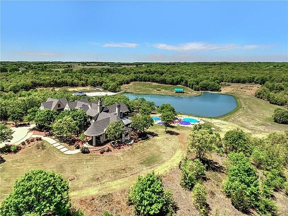 2nd image of 2313A County Road 122