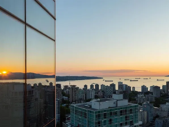 1111 Alberni St #430X, Vancouver, BC V6E 4V2