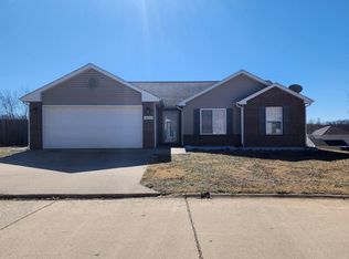 24113 Tanglewood Rd, Saint Robert, MO 65584