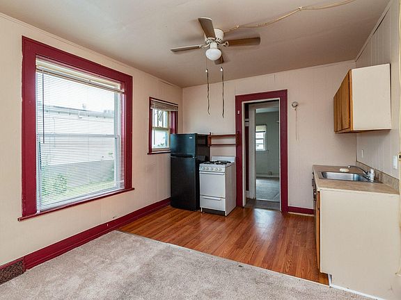 5th image of 114 E Lincoln Way #50010