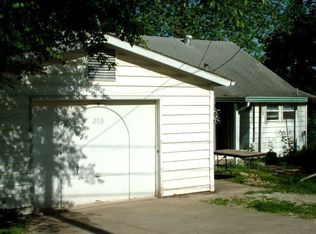 203 E 6th St, Eudora, KS 66025
