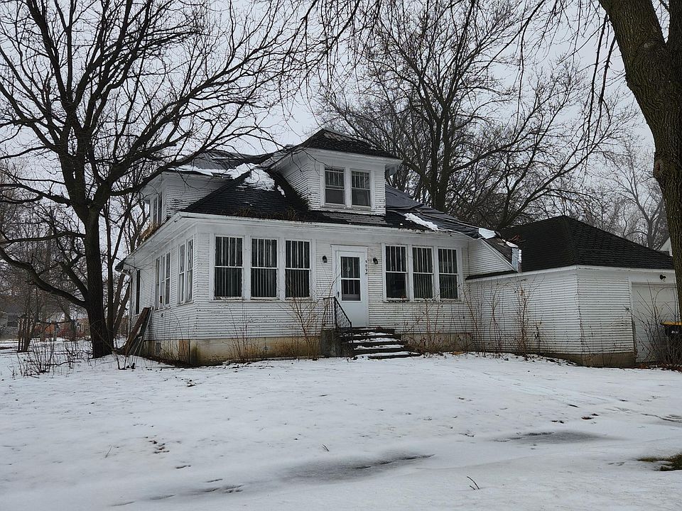 1st image of 509 Main St S
