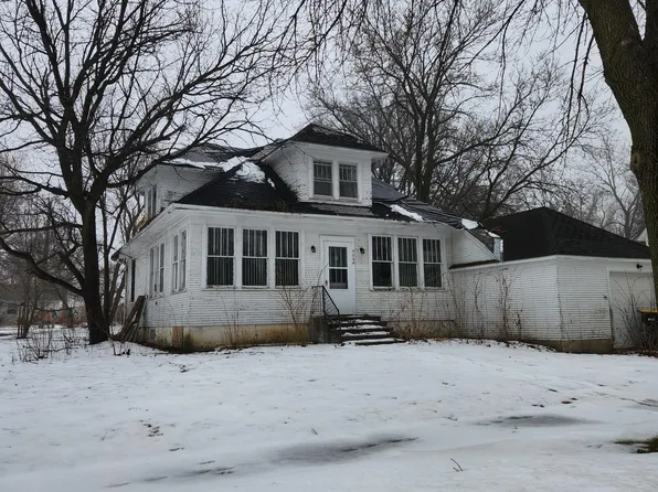 509 Main St S, Renville, MN 56284