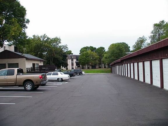 3rd image of 1905 Wilson Ave APT 205