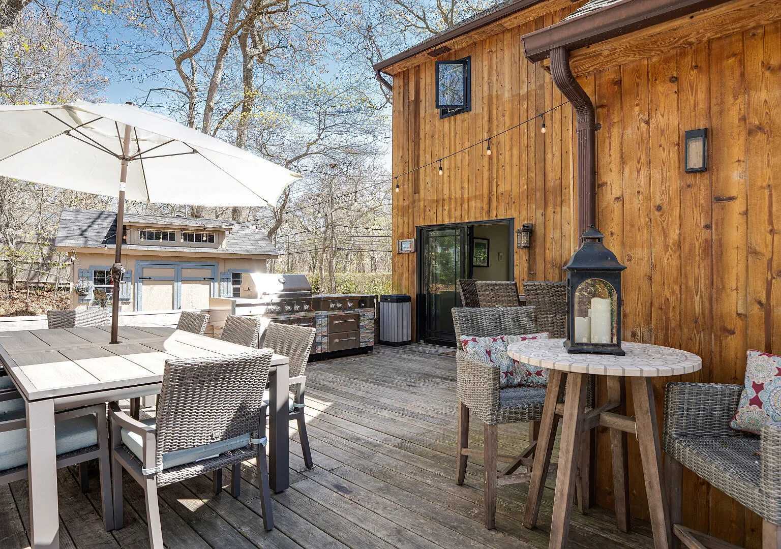 Bright East Hampton Home, Renovated Interior and Outdoor Kitchen — Photo 3