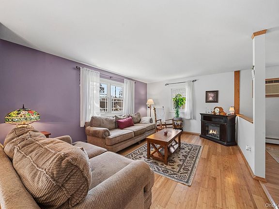 5th image of 607 Heard Avenue