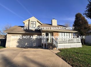 6008 W 158th St, Overland Park, KS 66223