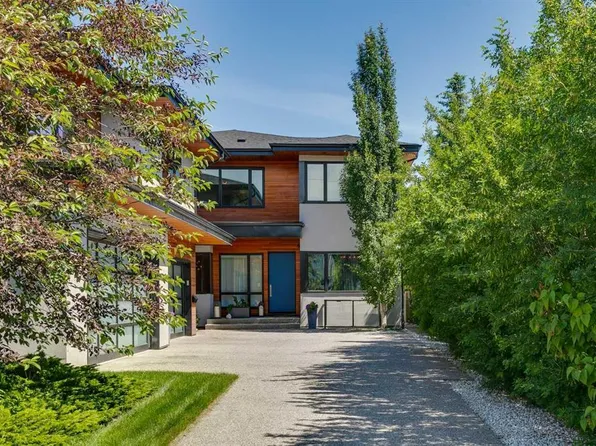 6626 SW Bow Cres NW, Calgary, AB T3B 2B9