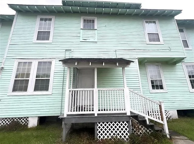 4232 S Prieur St #A — Photo 1