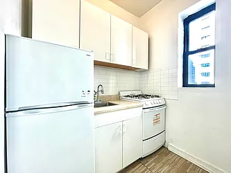 Rented by HOLTON REAL ESTATE INC.