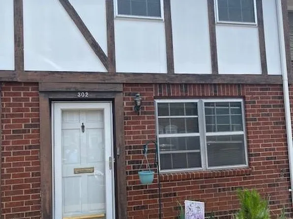 1300 Larchmont Pl APT 302, Salisbury, NC 28144