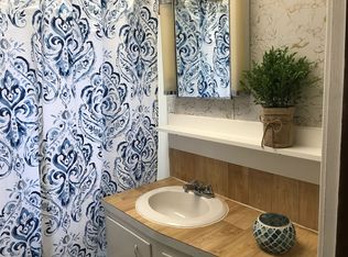 208 5th Ave SW APT 2, Valley City, ND 58072