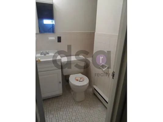 Rented by DSA Realty | media 22