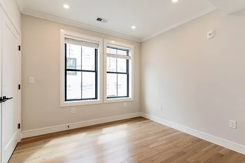 283 Lamartine St Photo 1