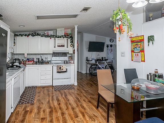 2nd image of 12850 State Highway 84 Paradise Vlg #26EPL