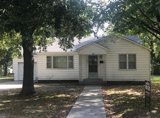 707 S Wood St, Stuttgart, AR 72160