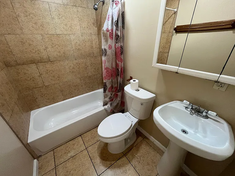 5800 Lindo Paseo #1 — Photo 19
