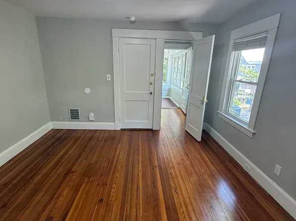 8 N Bank St, New Haven, CT