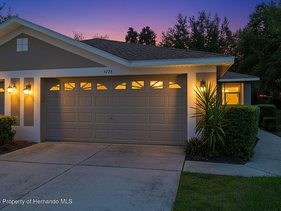 1st image of 4228 Silver Star Dr