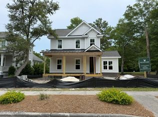 9118 E Lake Rd, Calabash, NC 28467