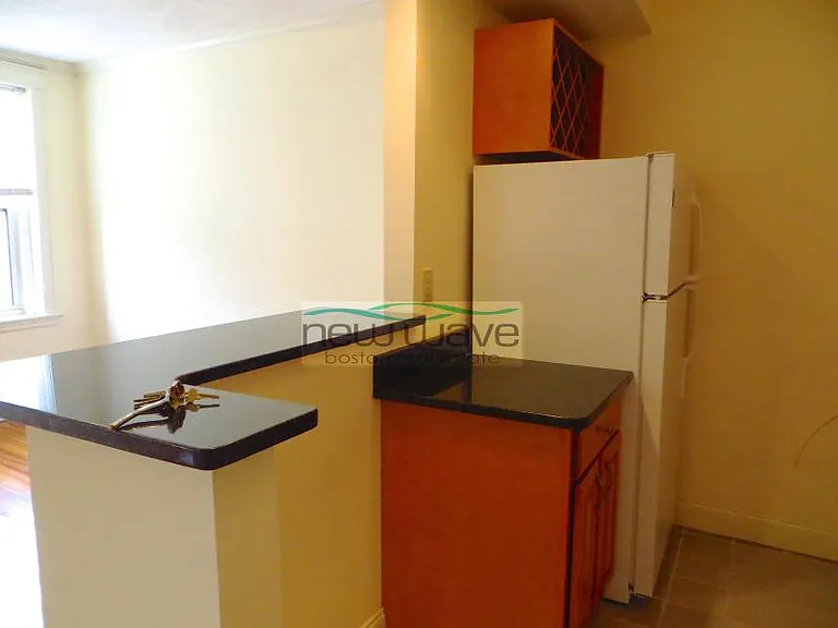 51 Queensberry St #17 — Photo 4