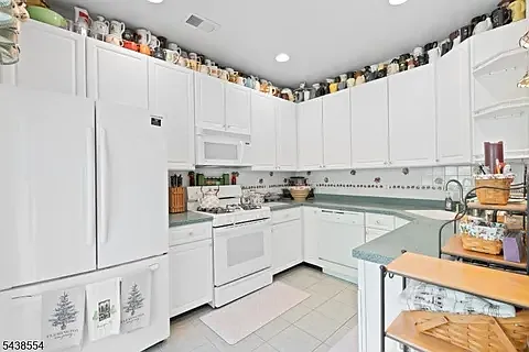 18 Kentworth Ct #18 — Photo 8